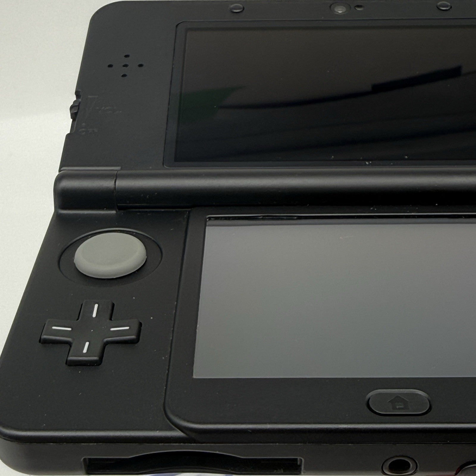 “new” Nintendo 3DS Super Mario Black Special Edition Console w/Charger - Tested5