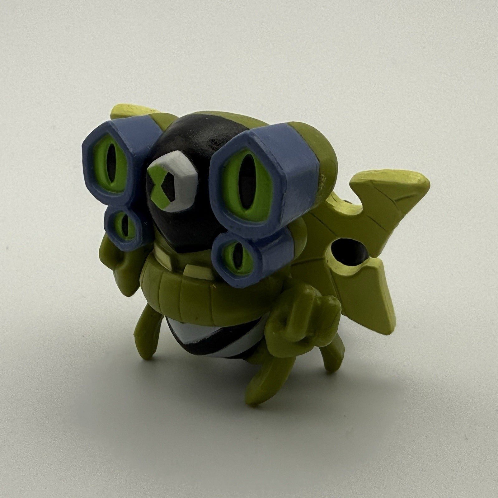 Ben 10 Omniverse Stinkfly 2" Mini Figure Bandai 2013 Factory Sample - Very Rare5