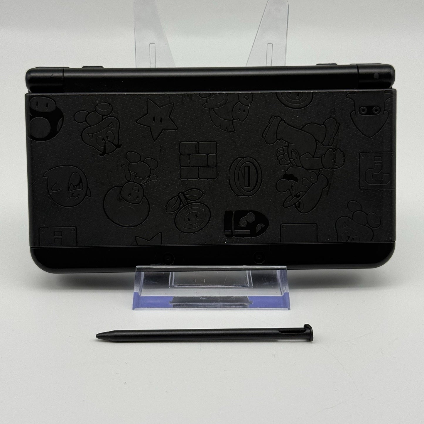“new” Nintendo 3DS Super Mario Black Special Edition Console w/Charger - Tested1