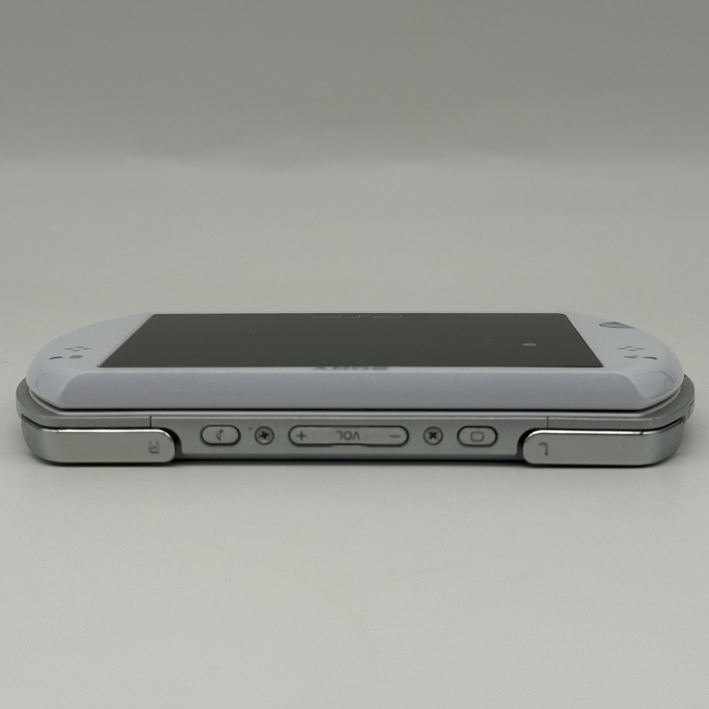 Sony PSP Go Pearl White Handheld Console 128GB w/Charger, New Battery - Tested11