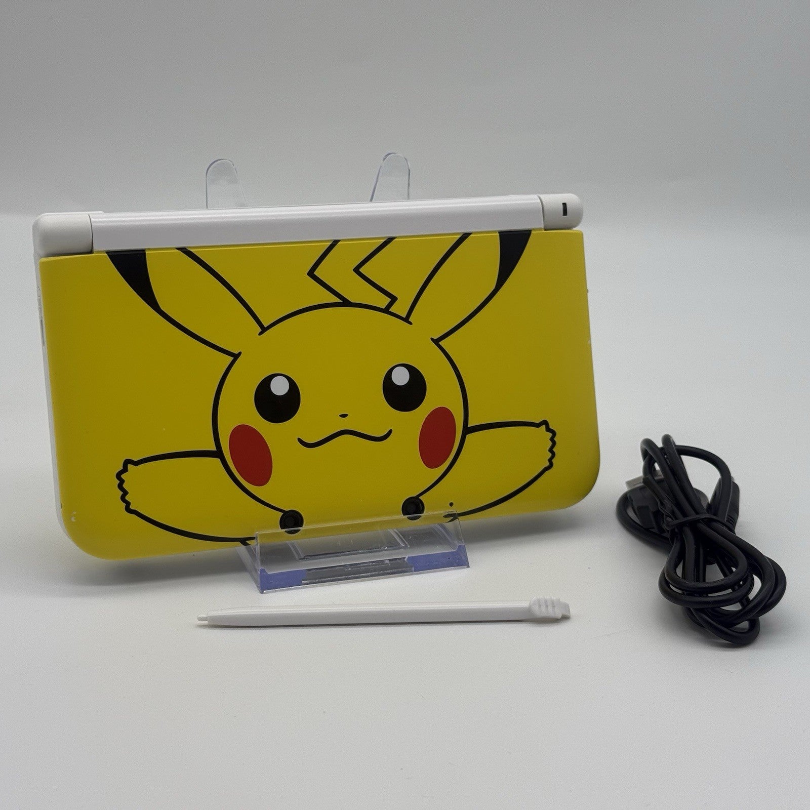 Nintendo 3DS XL Pikachu Yellow Handheld Console w/Case NTSC-U US Region - Tested0