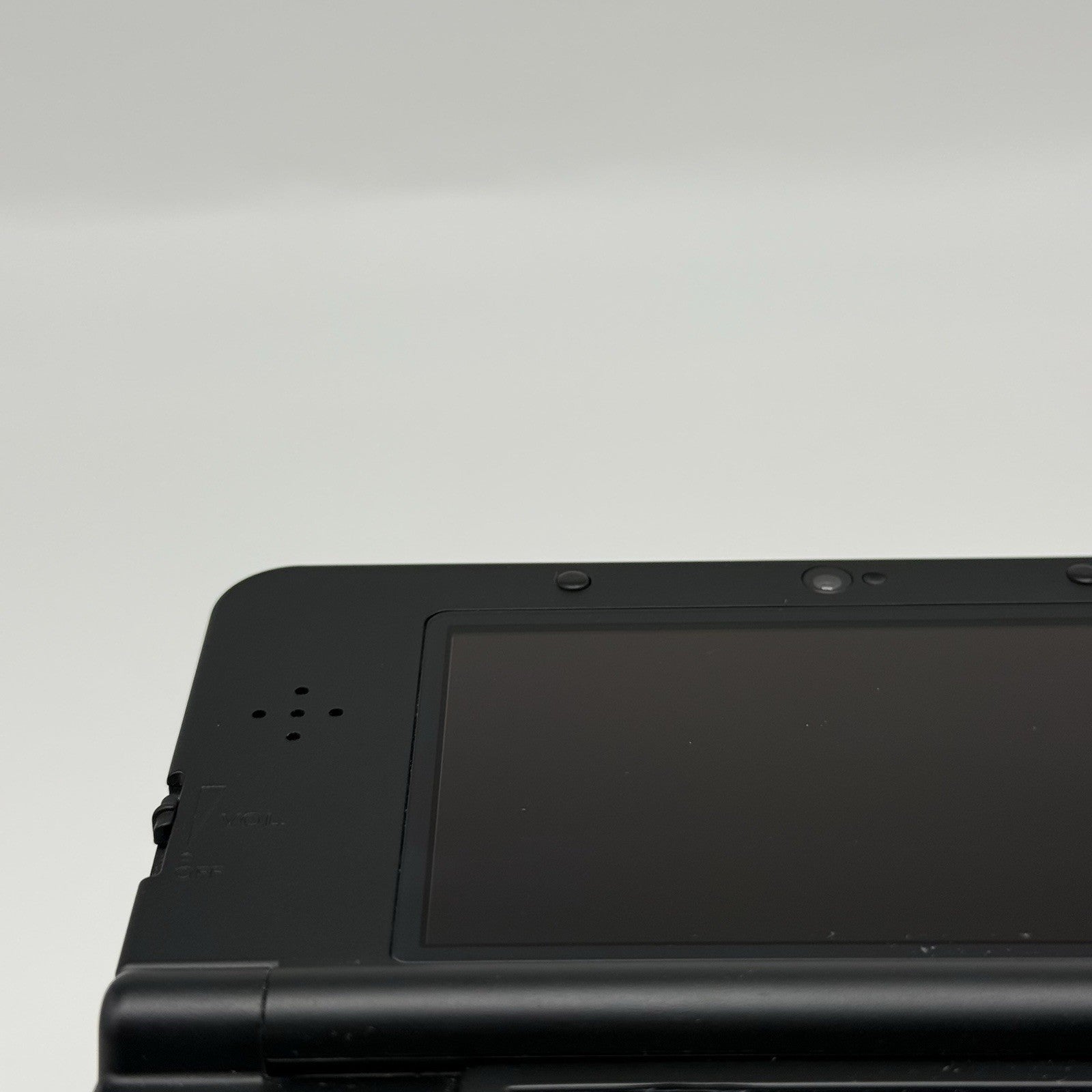 “new” Nintendo 3DS Super Mario Black Special Edition Console w/Charger - Tested7