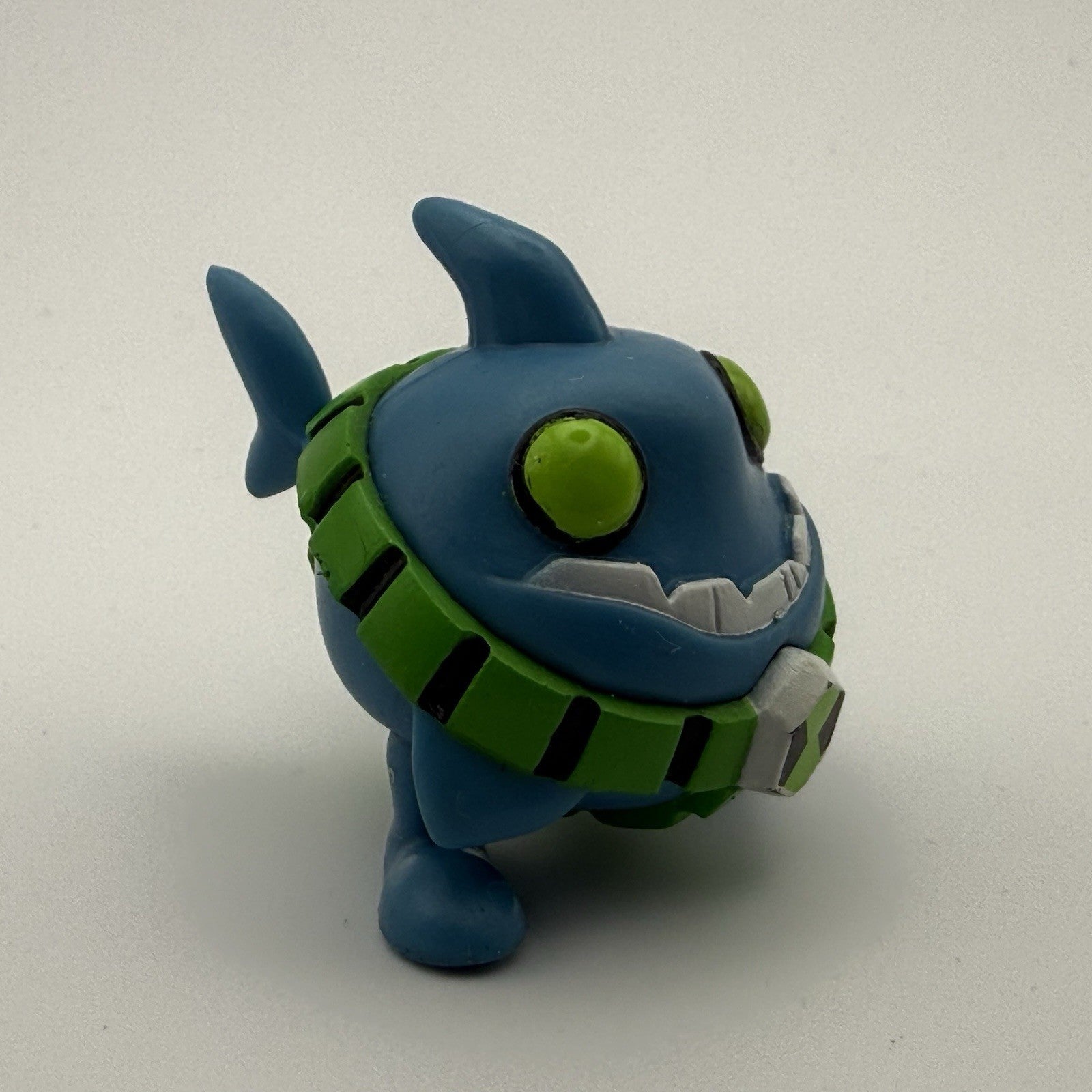 Ben 10 Omniverse Walkatrout 2" Mini Figure Bandai 2013 Factory Sample Very Rare1