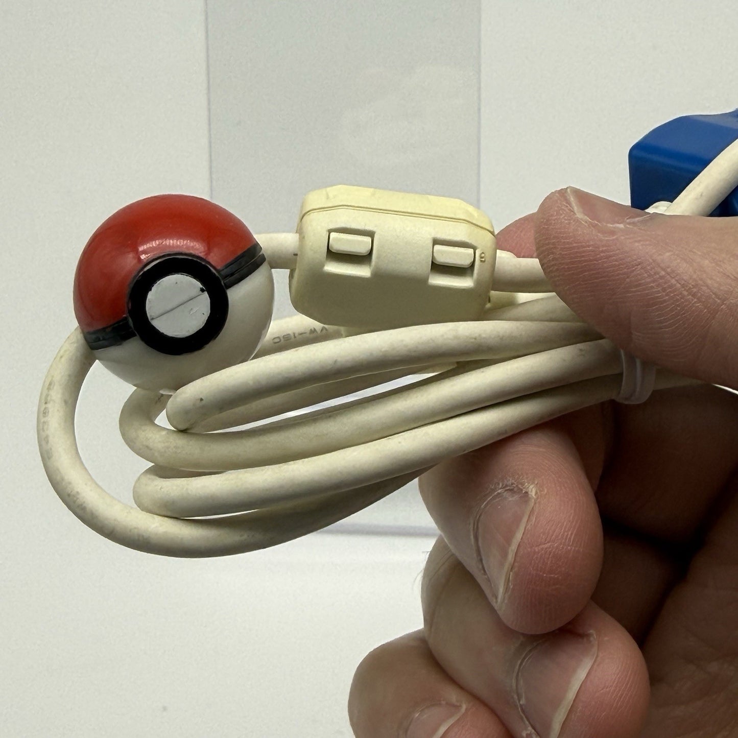 Togepi Cable GBC Game Boy Color Link Cable – Pokeball Figure Handle (No Togepi)3