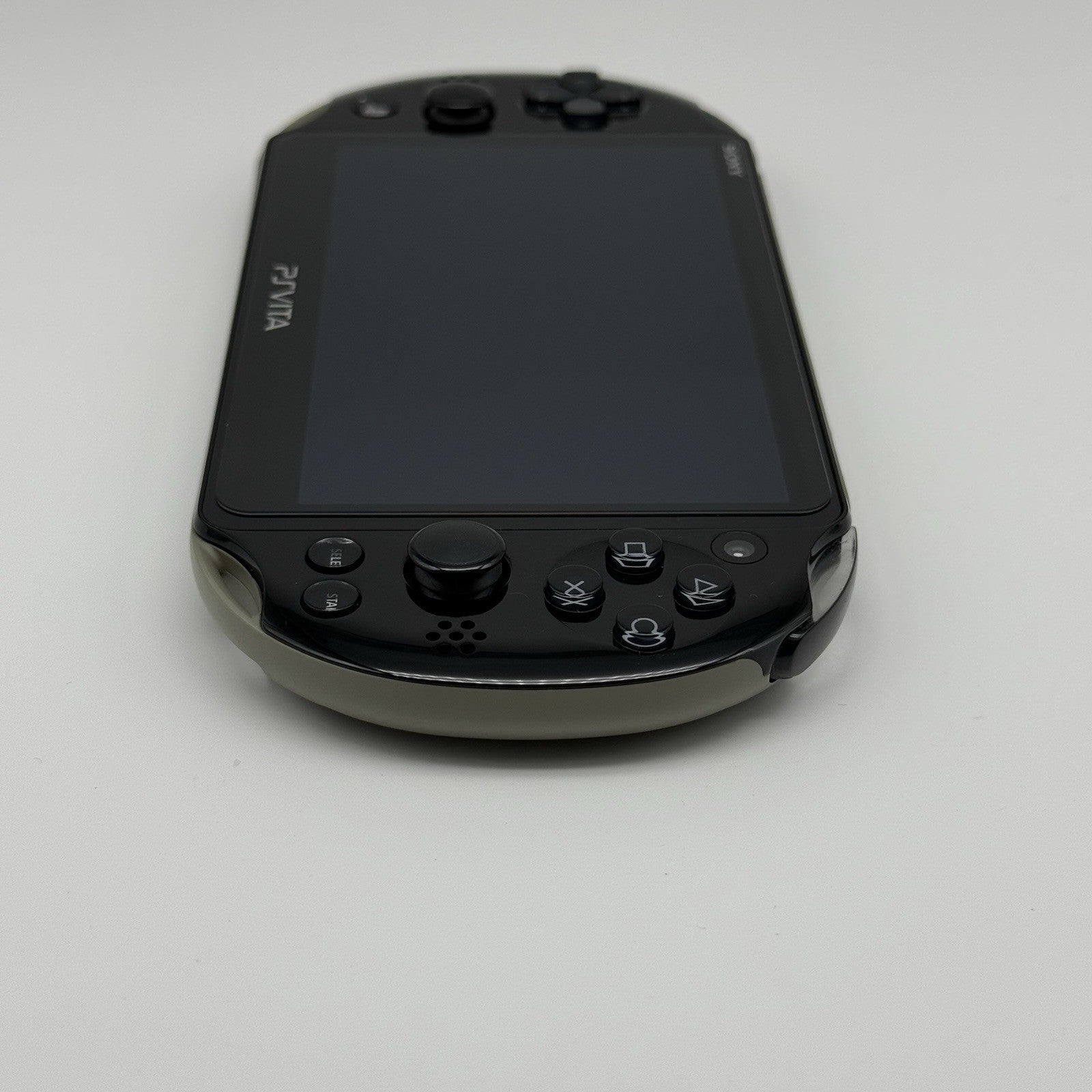 PS Vita PCH-2000 God Eater 2 Sony Playstation Special Ed Console Charger & Case9