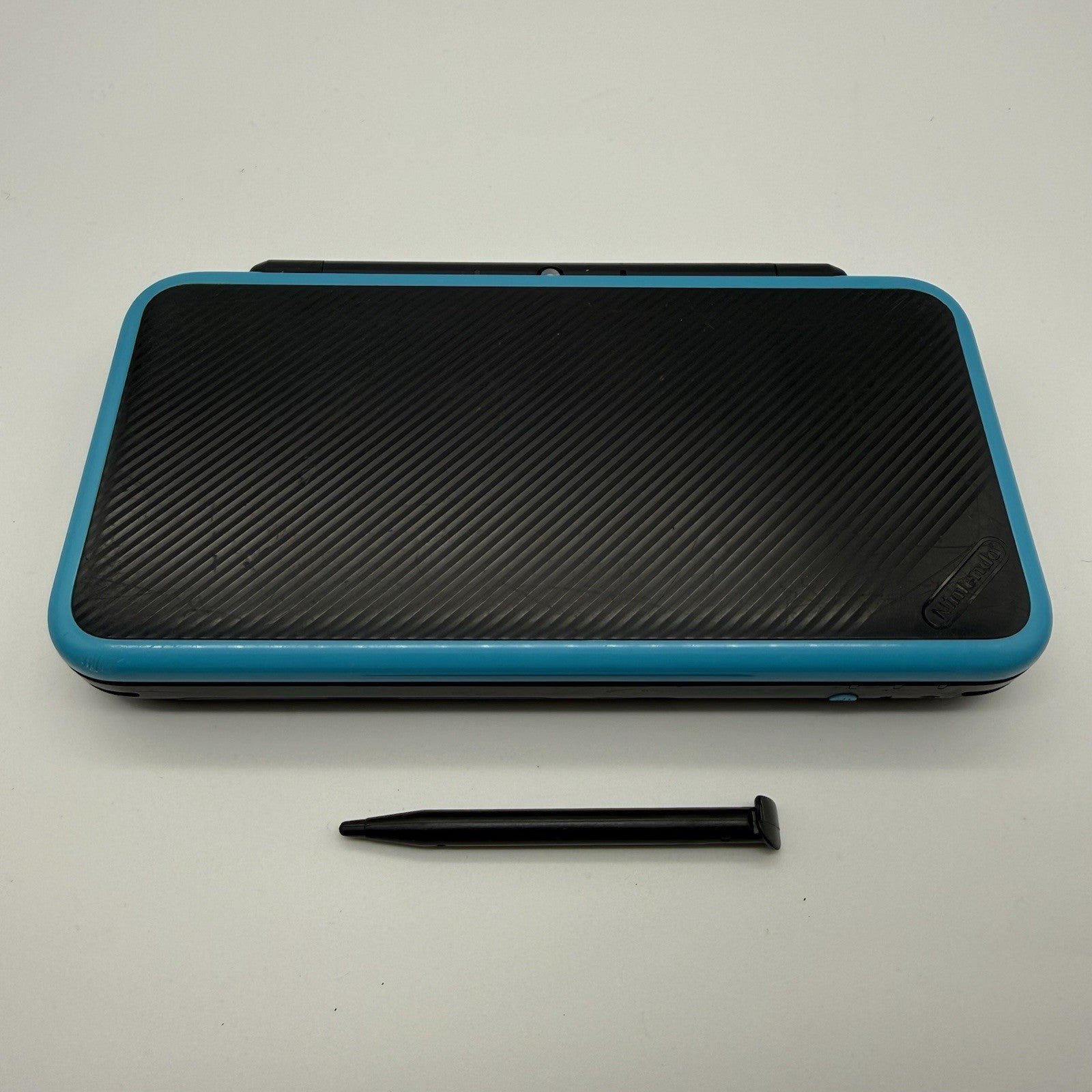 “new” Nintendo 2DS XL Console Black Turquoise w/Charger - Tested Working1