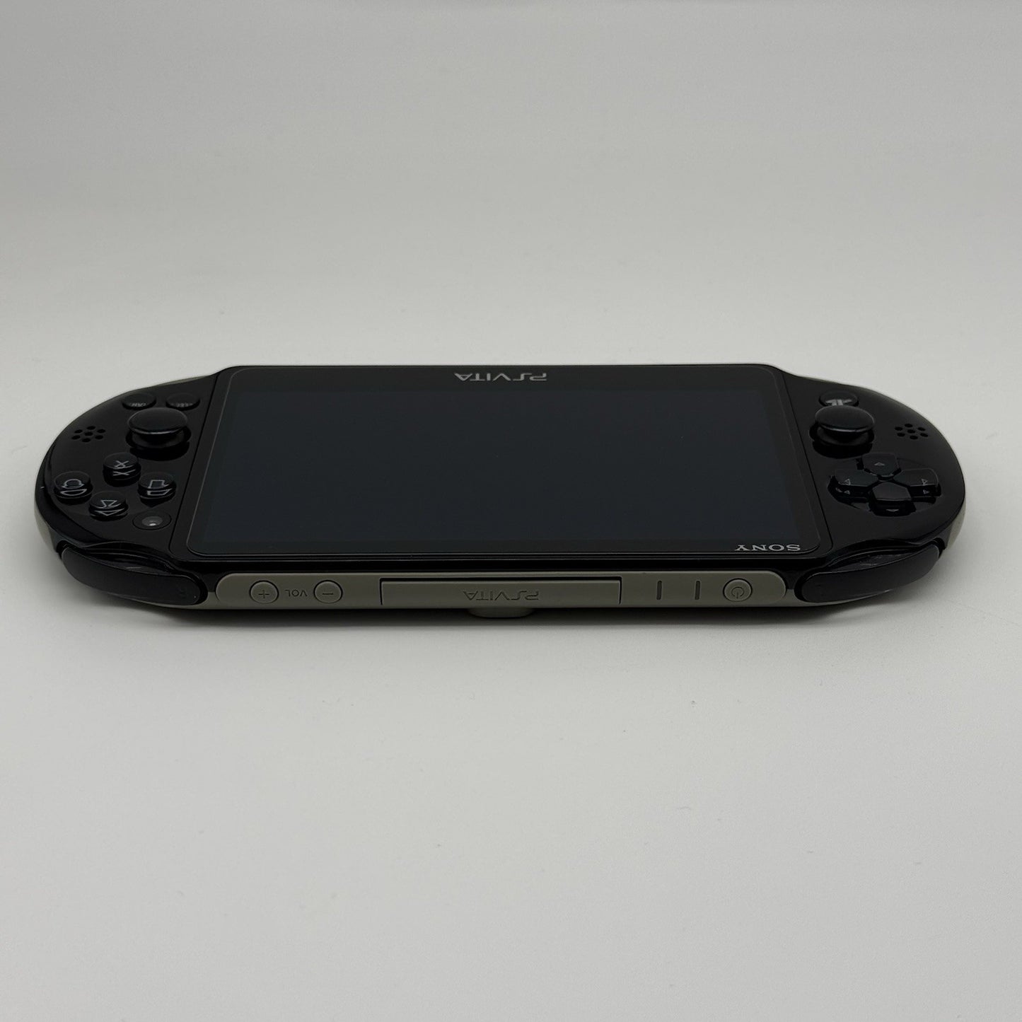 PS Vita PCH-2000 God Eater 2 Sony Playstation Special Ed Console Charger & Case8