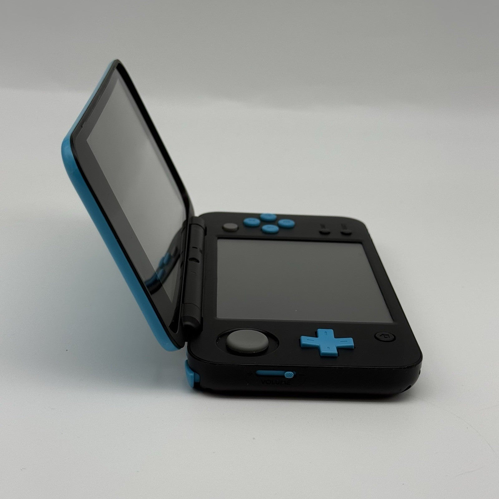 “new” Nintendo 2DS XL Black Sold AS-IS For Parts Or Repair Broken Not Working2