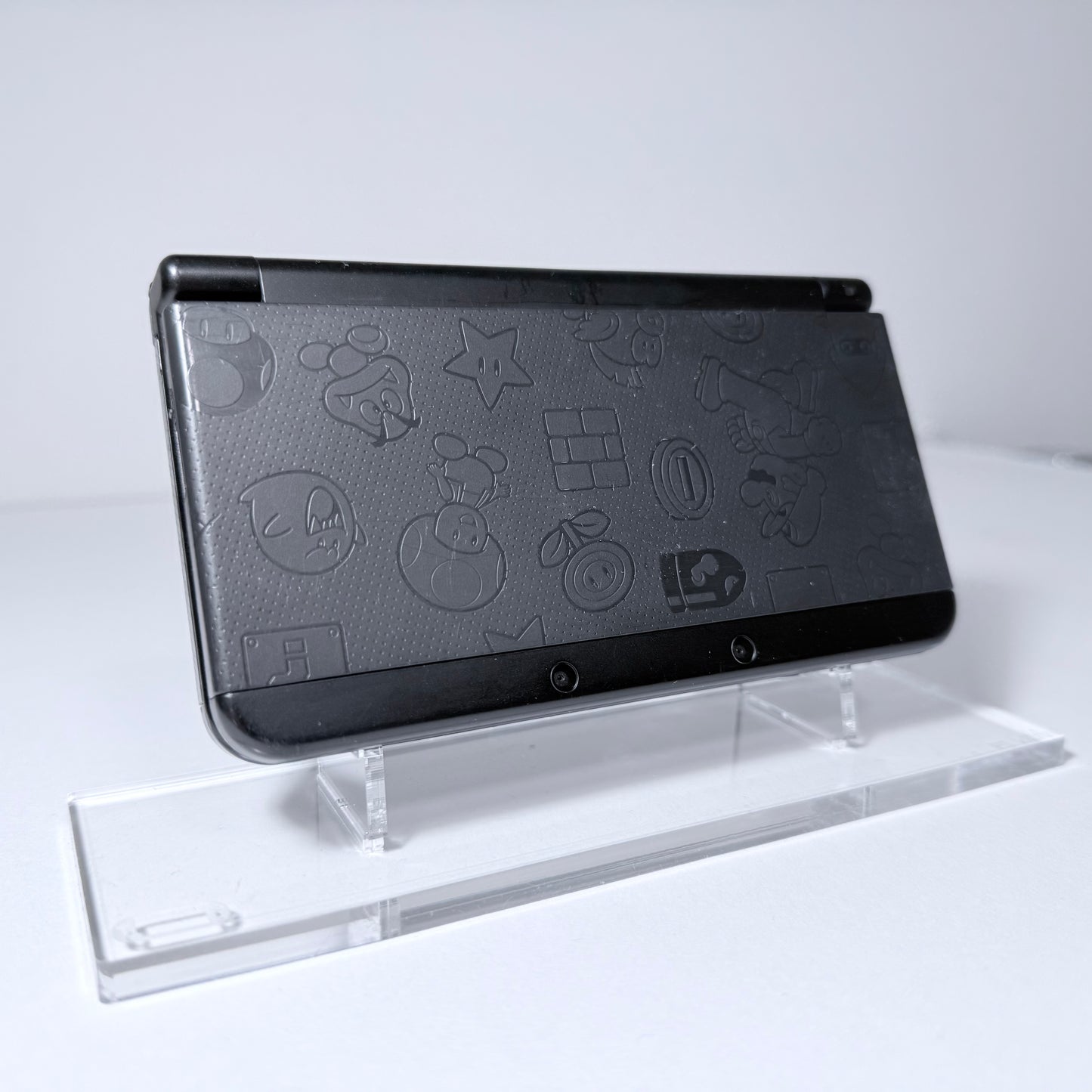 n3DS [850+ Games] (128GB) - Super Mario Black Edition